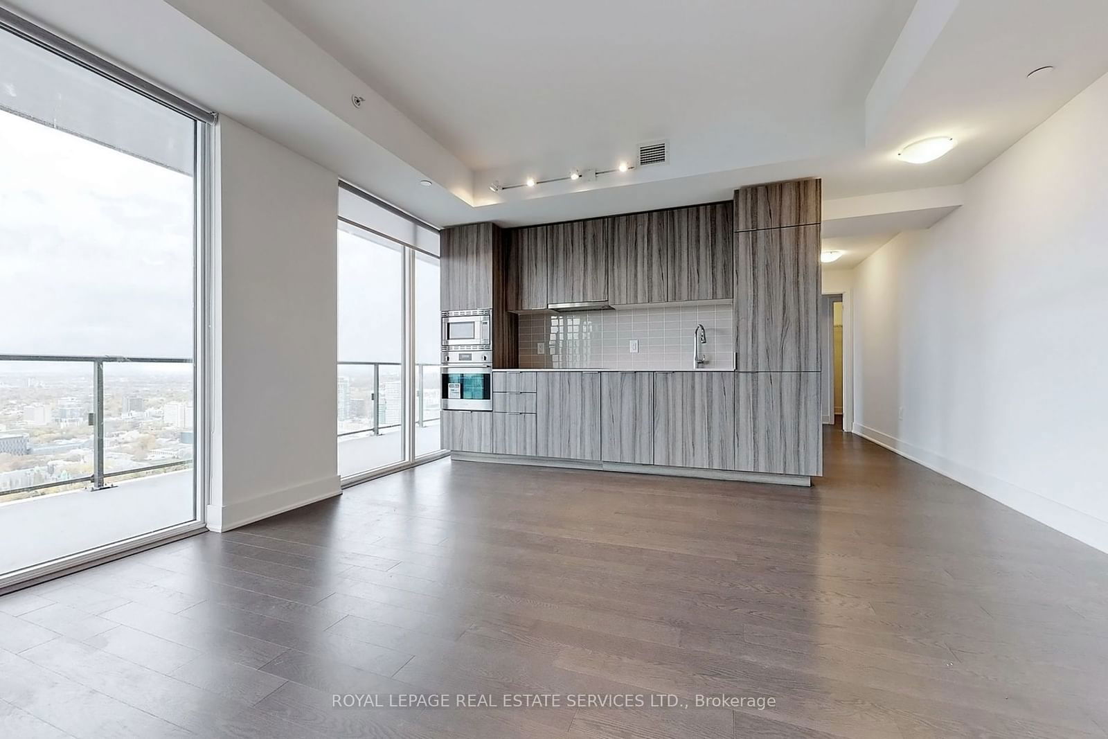 Condo for lease at LPH05-955 Bay Street, Toronto, Bay Street Corridor, M5S 0C6 - MLS: C11950674