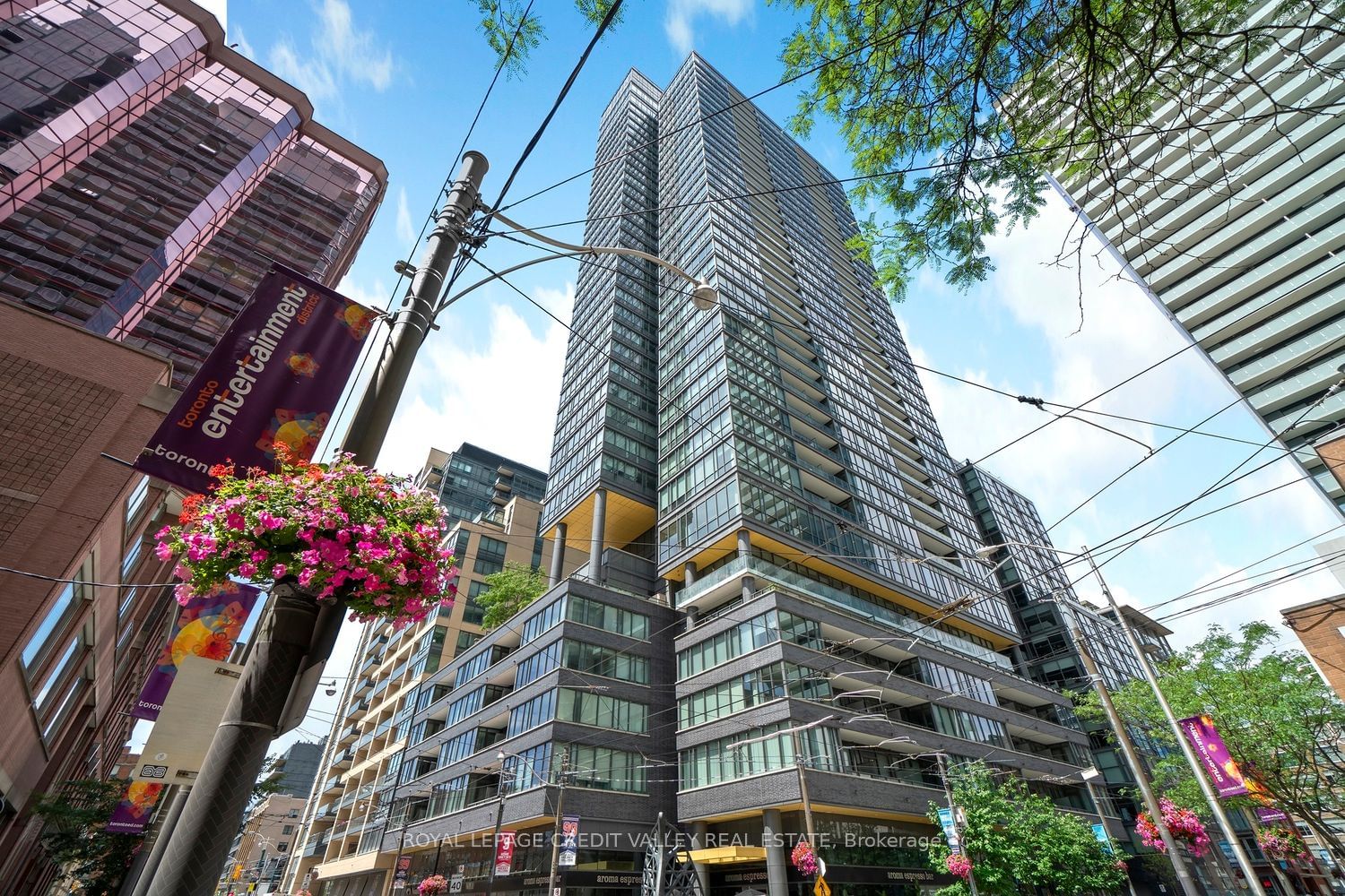 Condo for sale at 1003-8 Charlotte Street, Toronto, Waterfront Communities C1, M5V 0K4 - MLS: C11950770