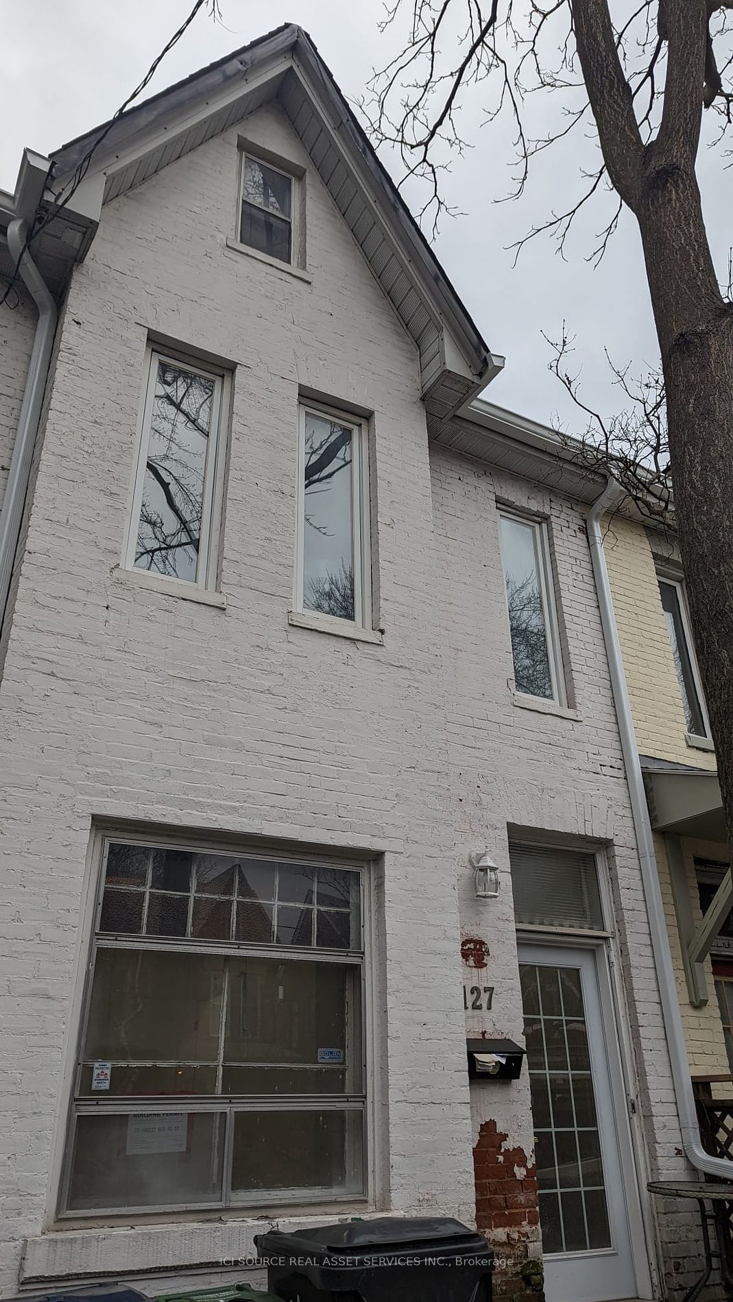 Semi-Detached House for lease at 1-127 Borden Street, Toronto, University, M5S 2N2 - MLS: C11950840