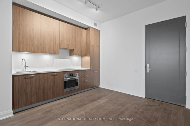209 - 33 Frederick Todd Way