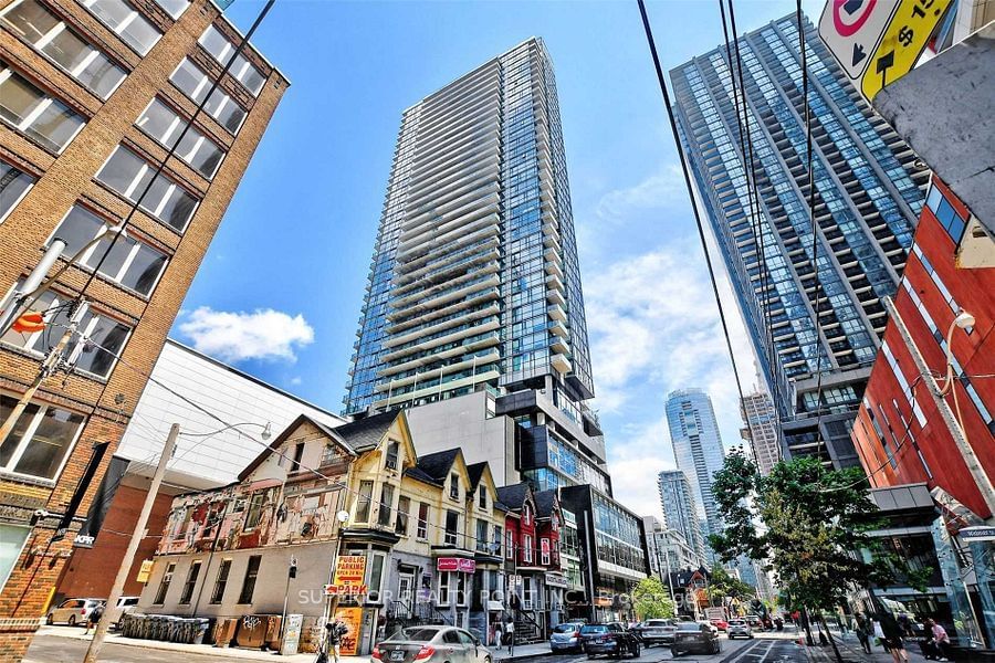 Condo sold at 4004-290 Adelaide Street, Toronto, Waterfront Communities C1, M5V 0P3 - MLS: C11951013