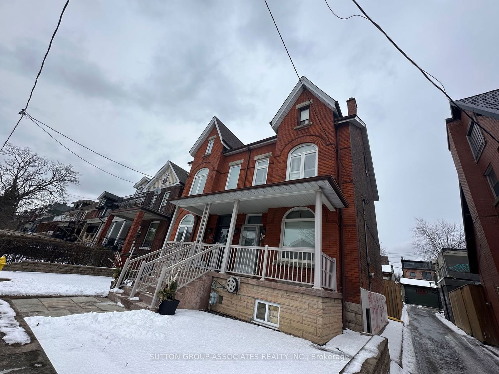 Semi-Detached House for lease at 195 Montrose Avenue, Toronto, Palmerston-Little Italy, M6G 3G6 - MLS: C11951087