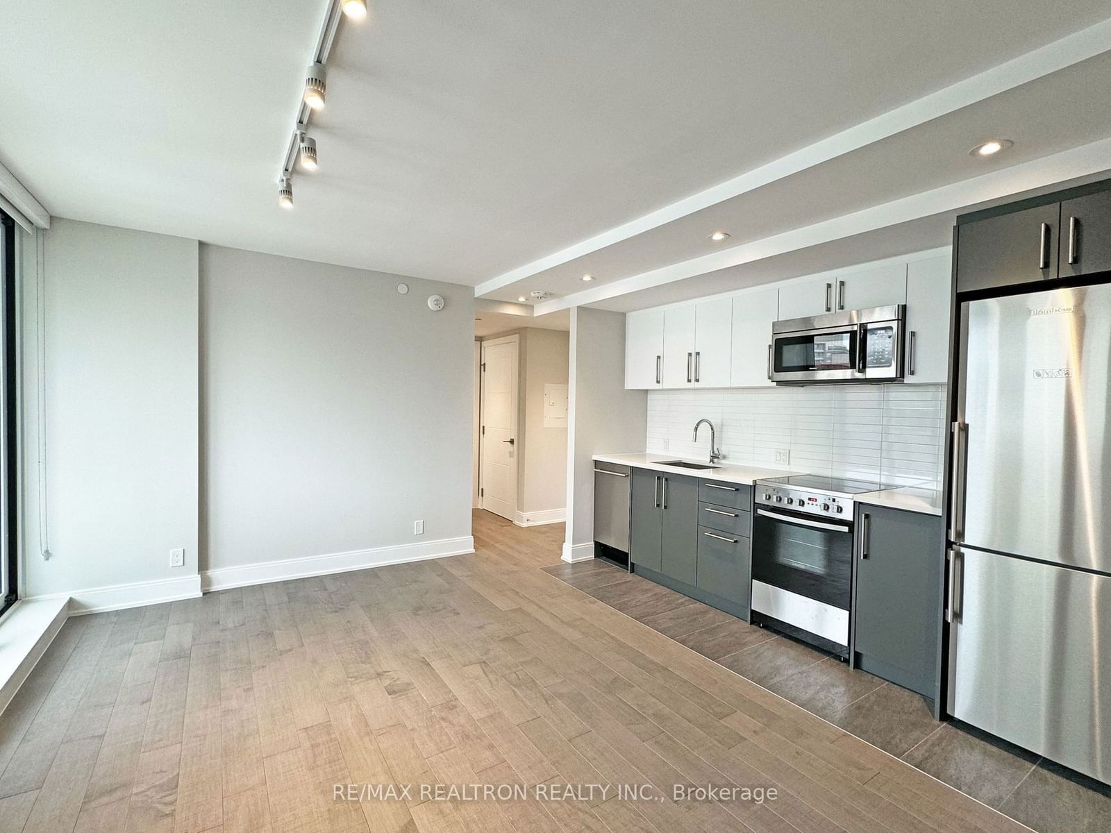 Condo for lease at 504-11 Walmer Road, Toronto, Annex, M5R 2W9 - MLS: C11951131