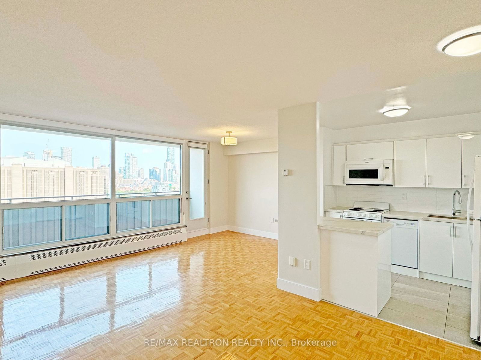 Condo for lease at 2004-666 Spadina Avenue, Toronto, University, M5S 2H8 - MLS: C11951172