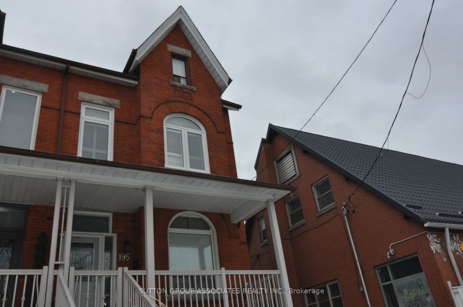 Semi-Detached House for lease at Upper-195 Montrose Avenue, Toronto, Palmerston-Little Italy, M6G 3G6 - MLS: C11951362