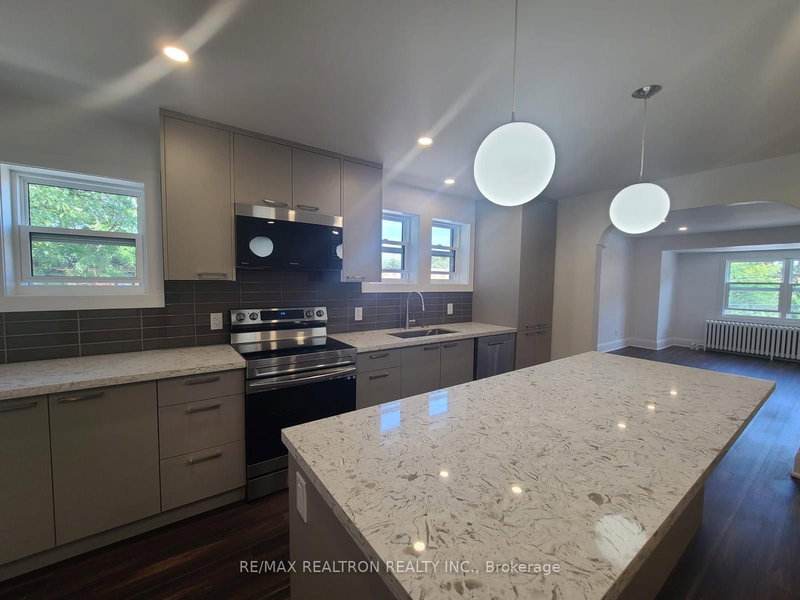 (MAIN) - 1182 Avenue Rd, Toronto, M5N 2E8 | Image 2