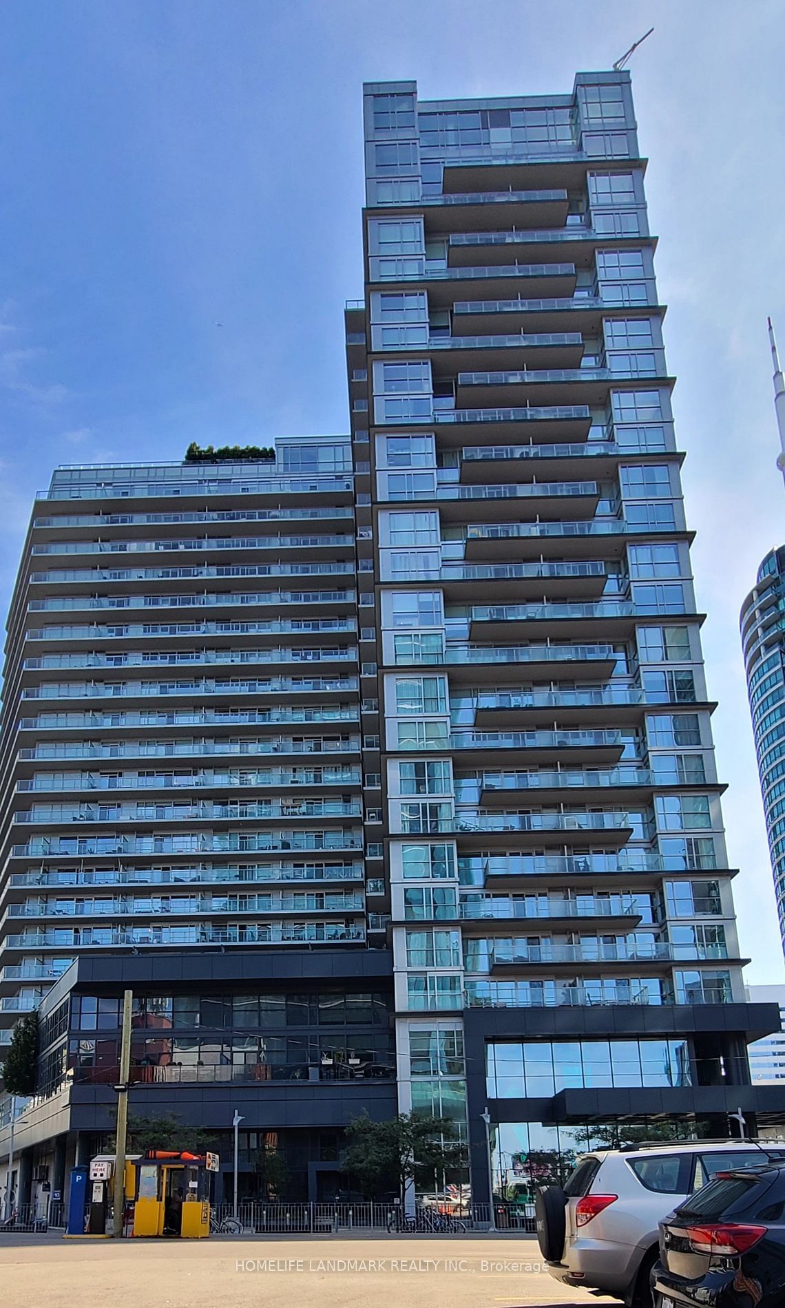 Condo for lease at 715-352 Front Street, Toronto, Waterfront Communities C1, M5V 0K3 - MLS: C11951916