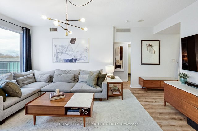 1111 - 59 East Liberty Street