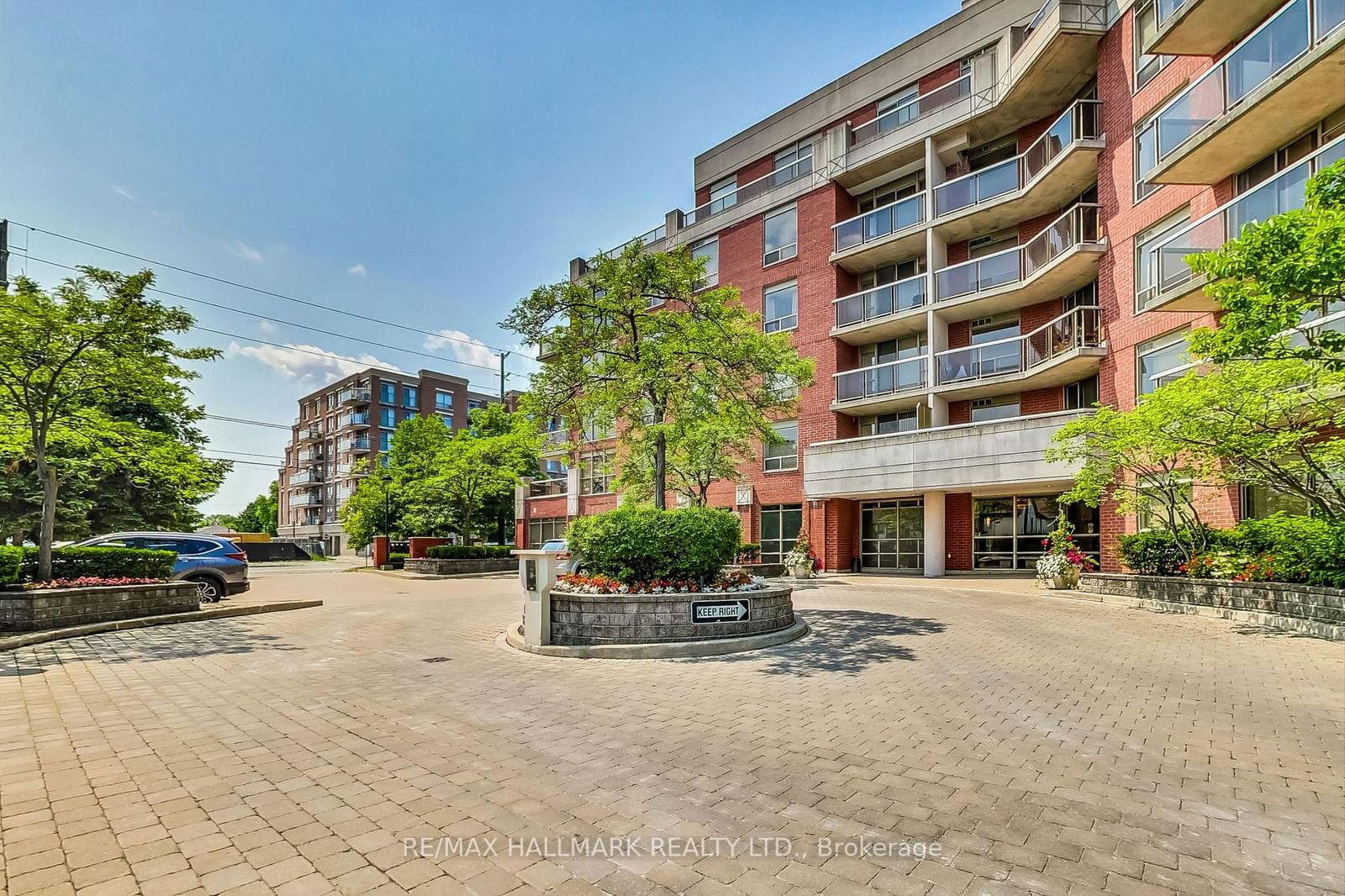 Condo for sale at 405-800 Sheppard Avenue, Toronto, Bathurst Manor, M3H 6B4 - MLS: C11952380