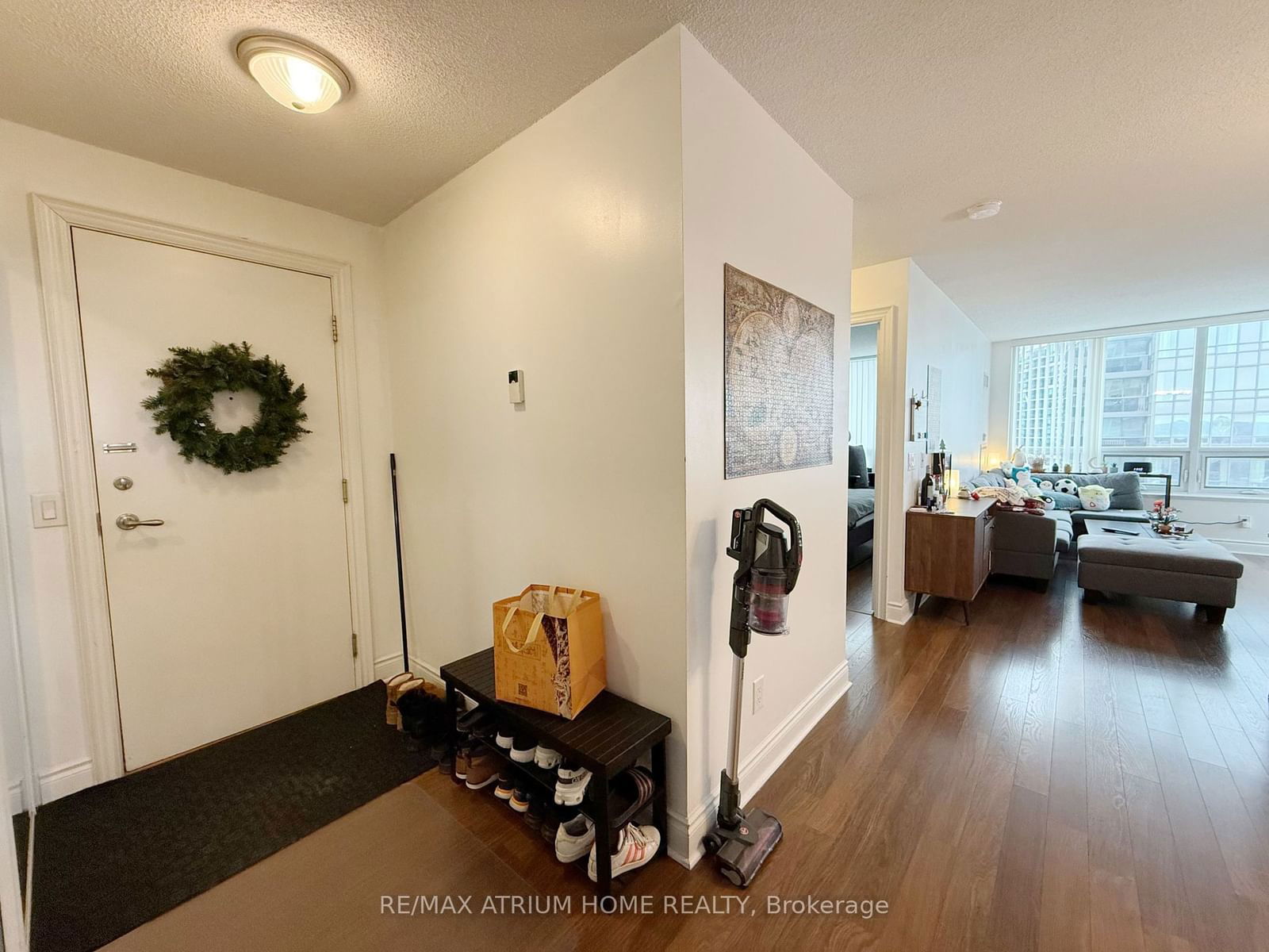 Condo for sale at 1227-25 Greenview Avenue, Toronto, Newtonbrook West, M2M 1R2 - MLS: C11952636