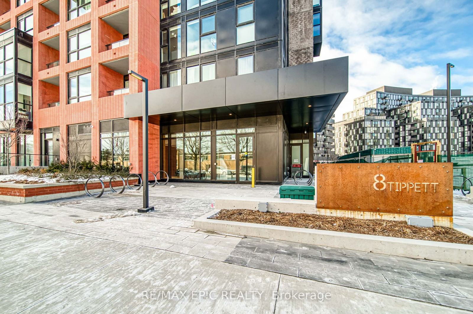 Condo for sale at 501-8 Tippett Road, Toronto, Clanton Park, M3H 0E7 - MLS: C11952691