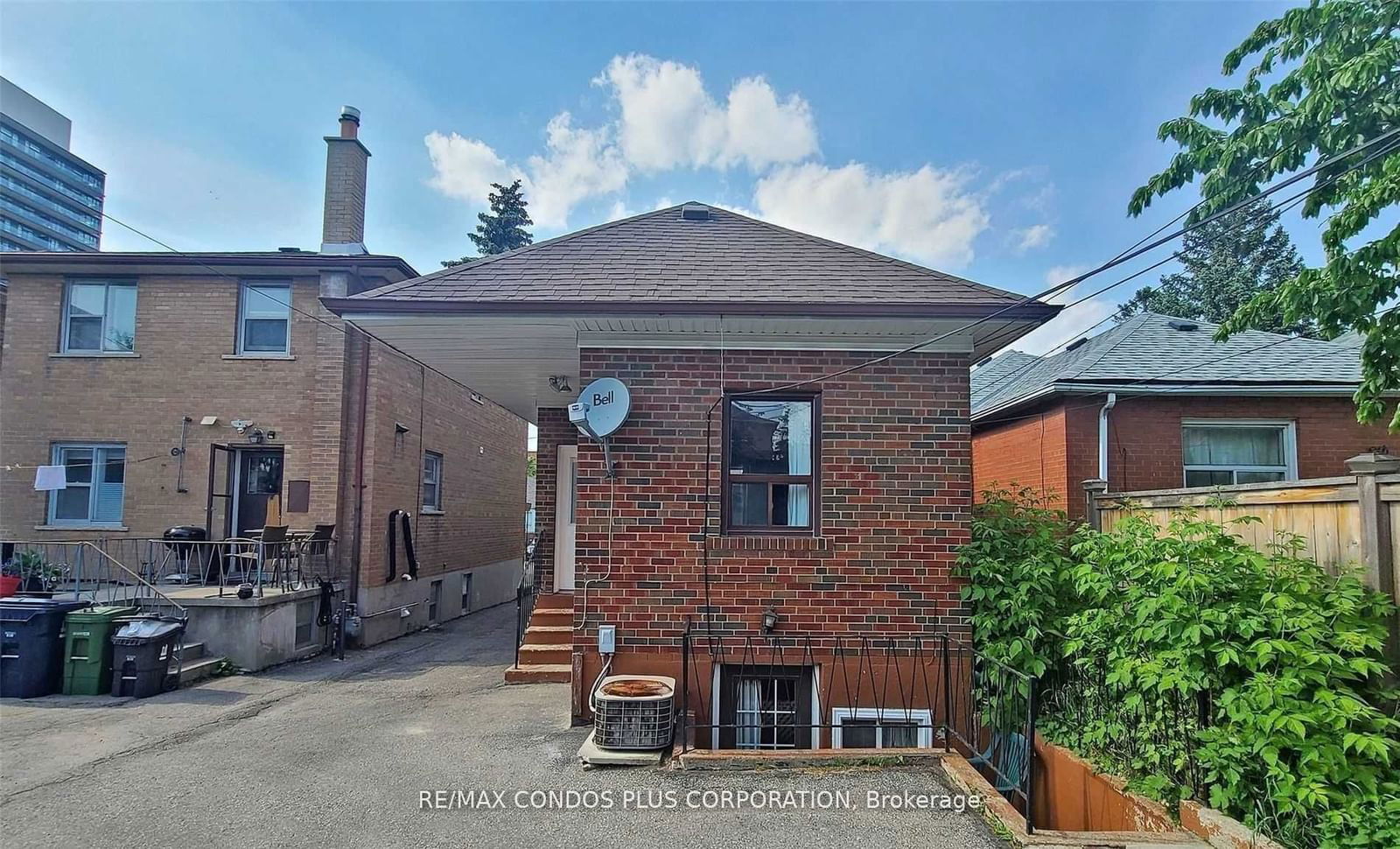 Detached House for lease at Lower-53 Lanark Avenue, Toronto, Oakwood Village, M6C 2B5 - MLS: C11952800