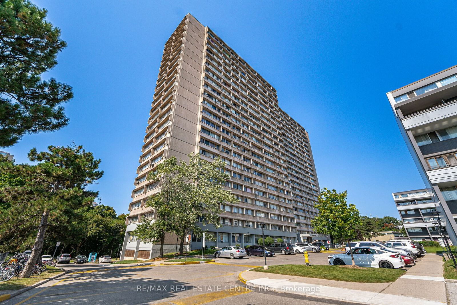 Condo for lease at 607-10 SUNNY Glwy, Toronto, Flemingdon Park, M3C 2Z3 - MLS: C11952921