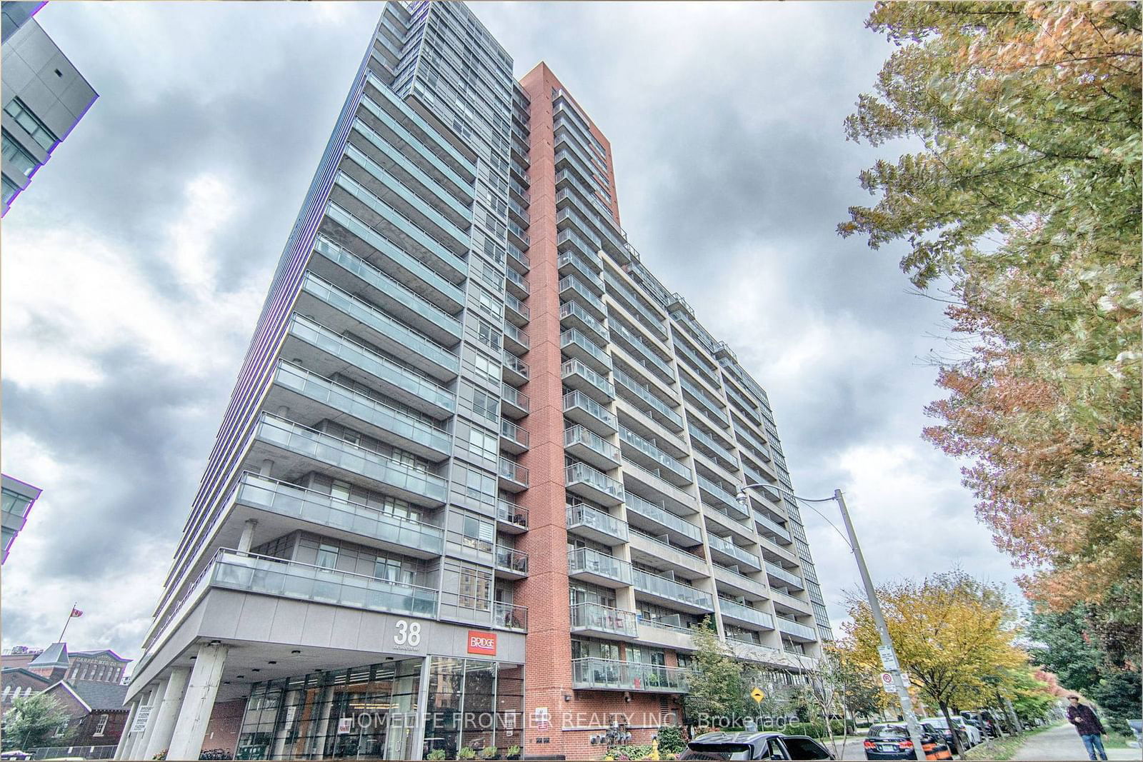 Condo for lease at 323-38 Joe Shuster Way, Toronto, Niagara, M6K 0A5 - MLS: C11953012