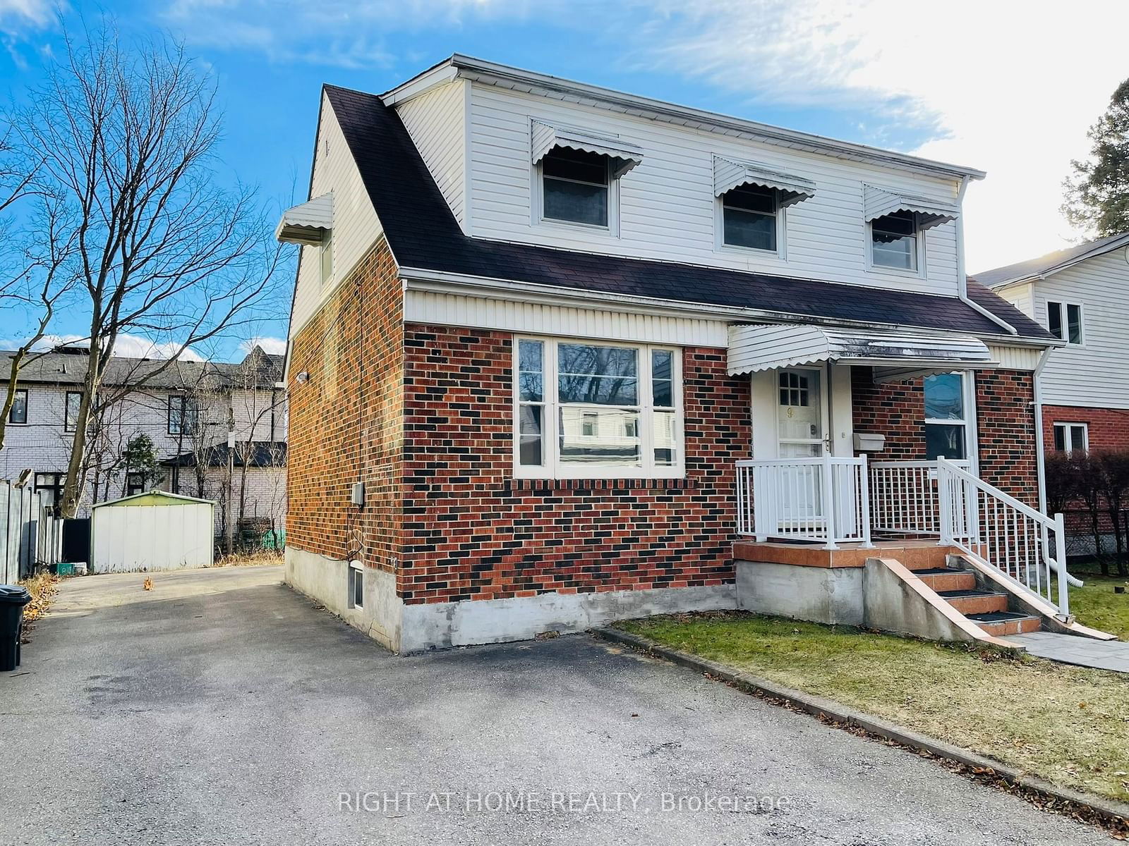 Detached House for lease at 9 Craigmore Crescent, Toronto, Willowdale East, M2N 2Y2 - MLS: C11953612