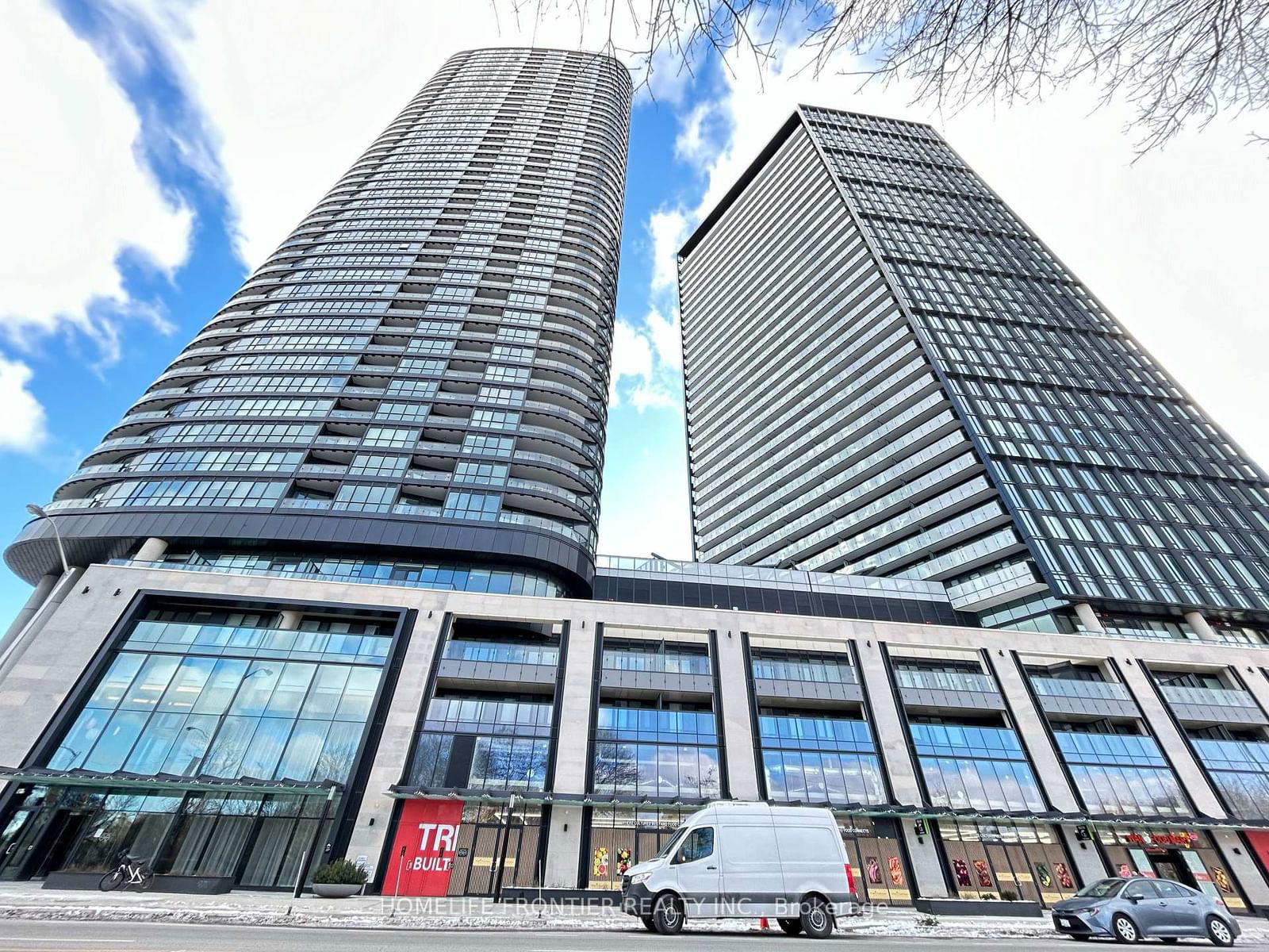 Condo for sale at 2219-585 Bloor Street, Toronto, North St. James Town, M4W 0B3 - MLS: C11954135