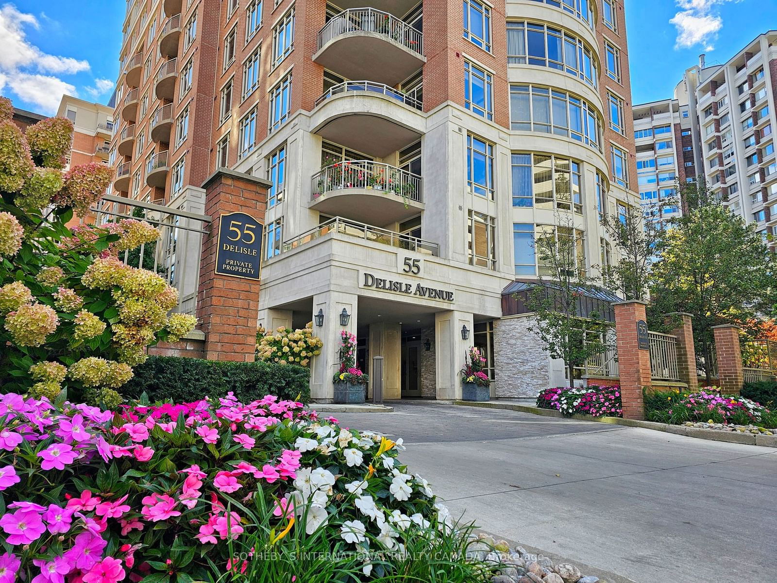 Condo for sale at 903-55 Delisle Avenue, Toronto, Yonge-St. Clair, M4V 1S8 - MLS: C11954147