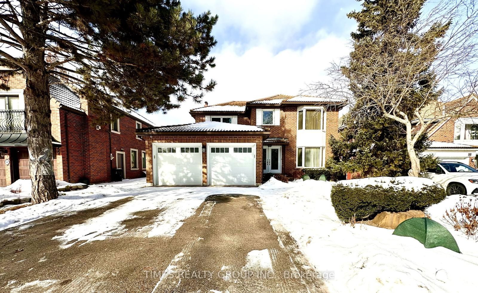 Detached House for sale at 6 Carriage Lane, Toronto, Westminster-Branson, M2R 3V6 - MLS: C11954439