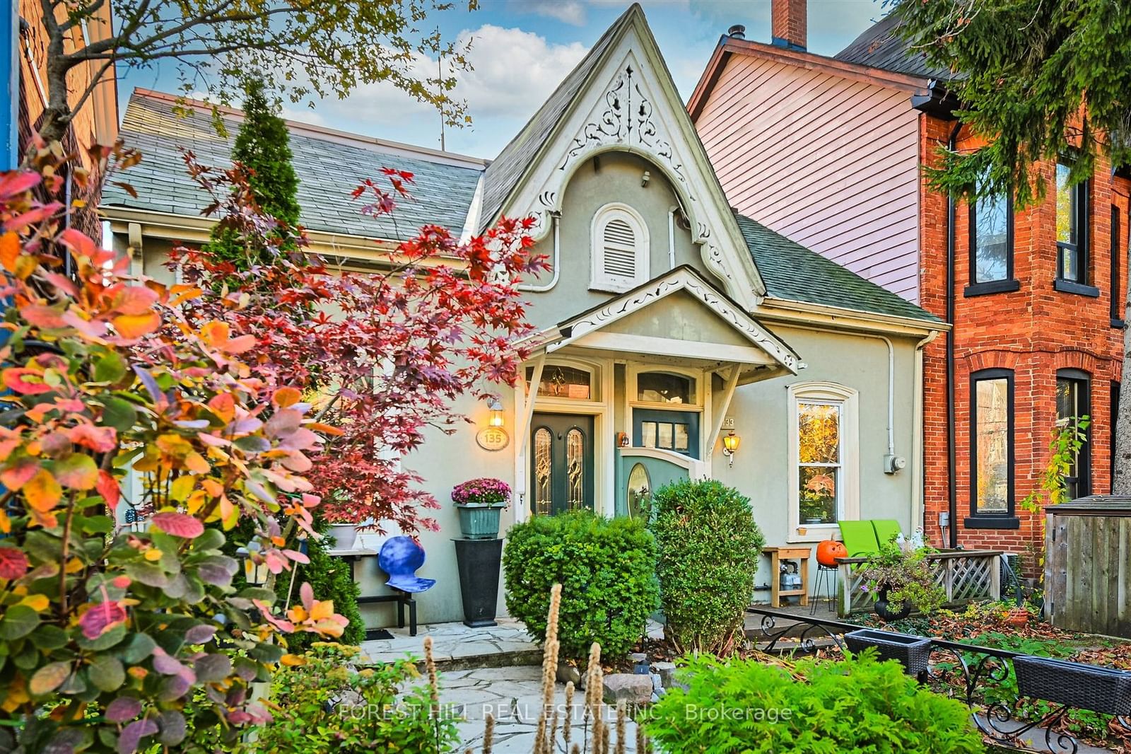 Listing photo 2