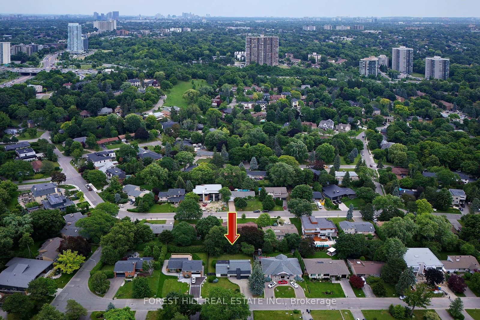 Detached House for sale at 29 Parmbelle Crescent, Toronto, Parkwoods-Donalda, M3A 3G5 - MLS: C11955500