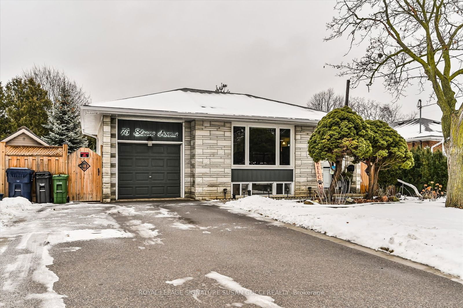 Detached House for sale at 75 Sloane Avenue, Toronto, Victoria Village, M4A 2A8 - MLS: C11955649