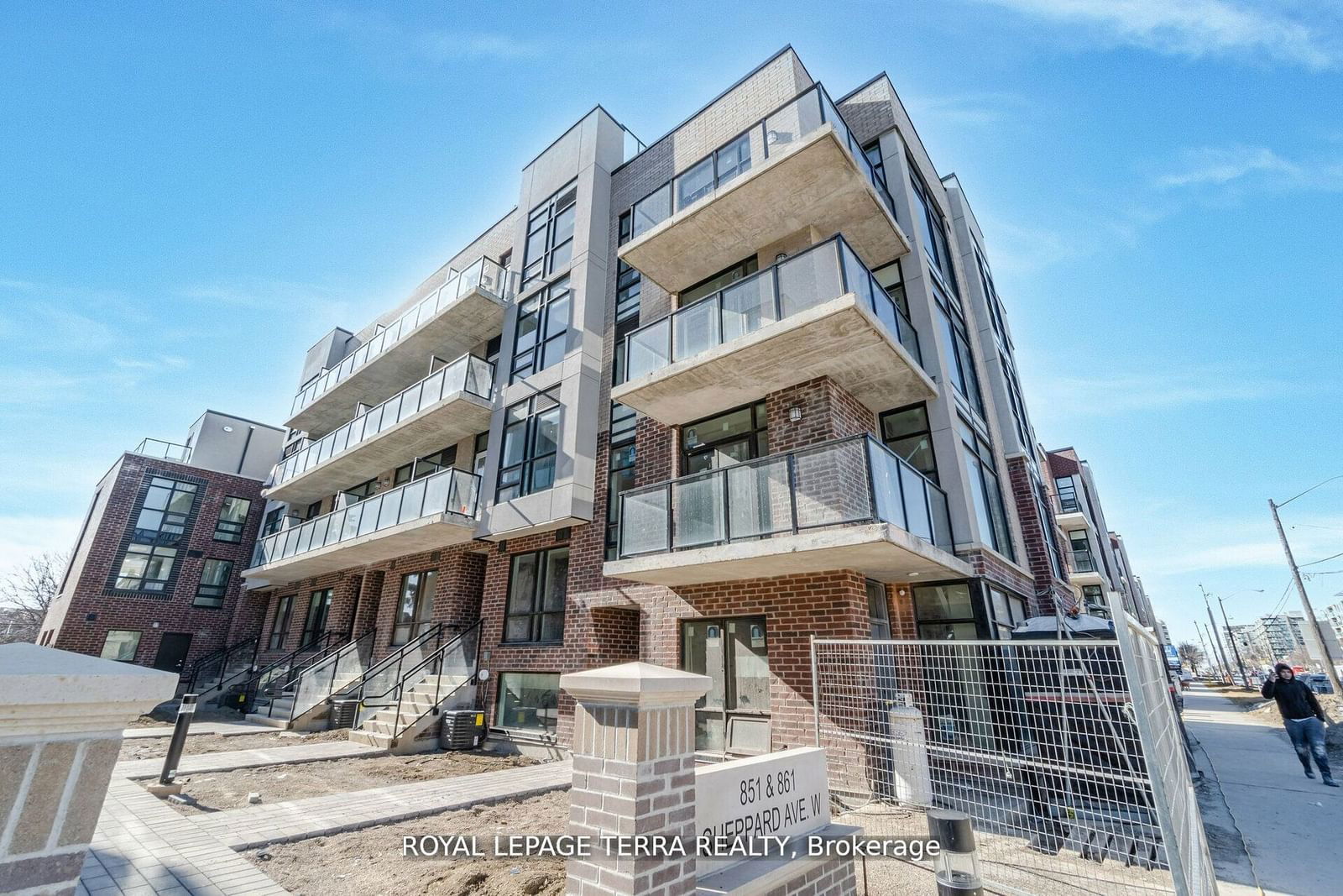 Townhouse for sale at 66-861 Sheppard Avenue, Toronto, Bathurst Manor, M3H 2T4 - MLS: C11955778