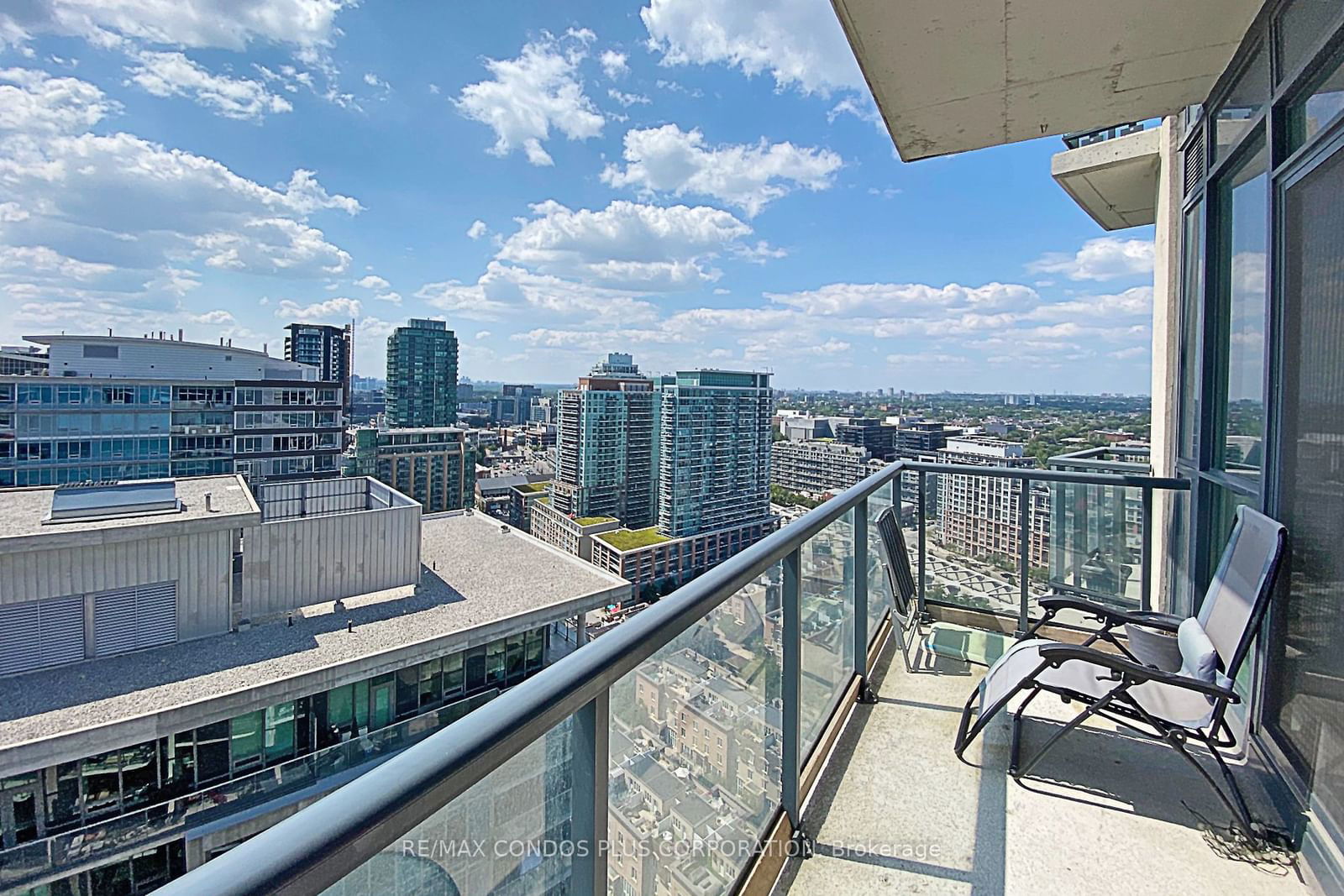 Condo for lease at 2402-51 East Liberty Street, Toronto, Niagara, M6K 3P8 - MLS: C11955828