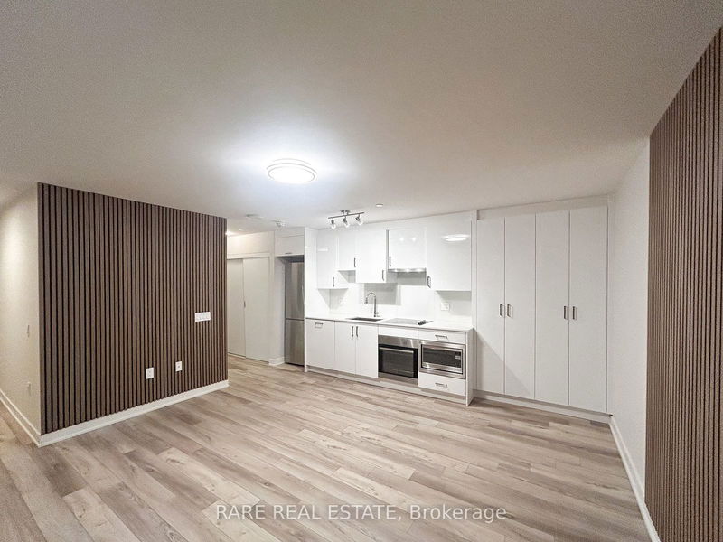home for lease on 201-195 Redpath Avenue E