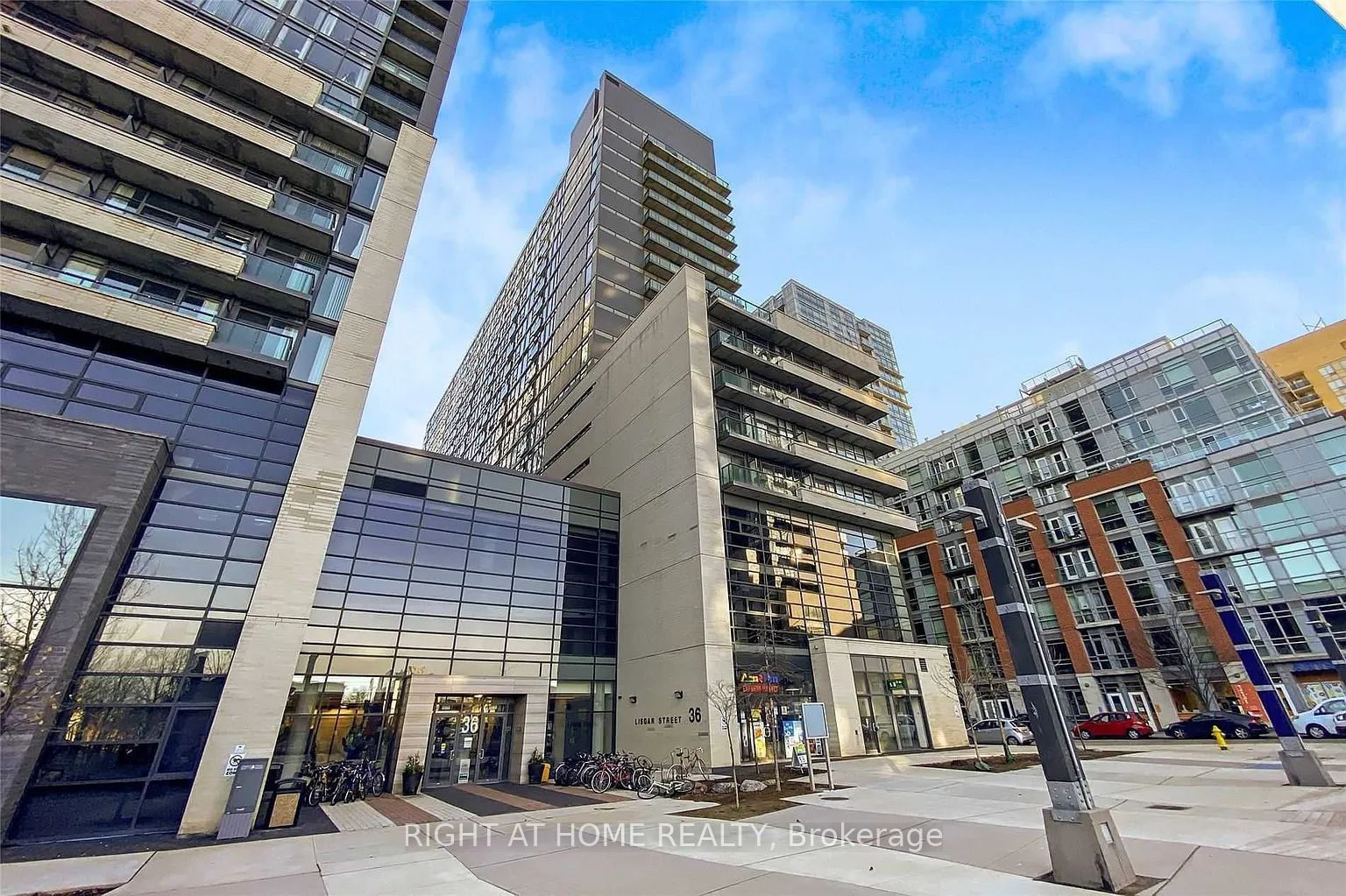 Condo for lease at 36 Lisgar Street, Toronto, Little Portugal, M6J 0C7 - MLS: C11956113