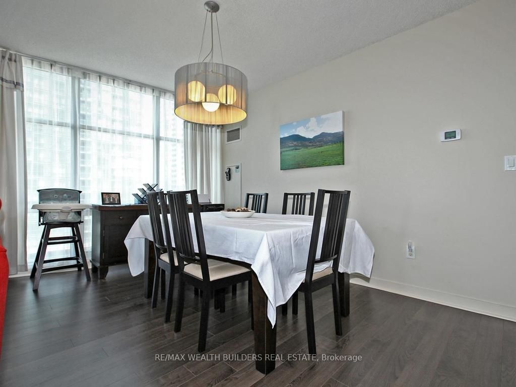 Condo for sale at 712-35 Mariner Terrace, Toronto, Waterfront Communities C1, M5V 3V9 - MLS: C11956258