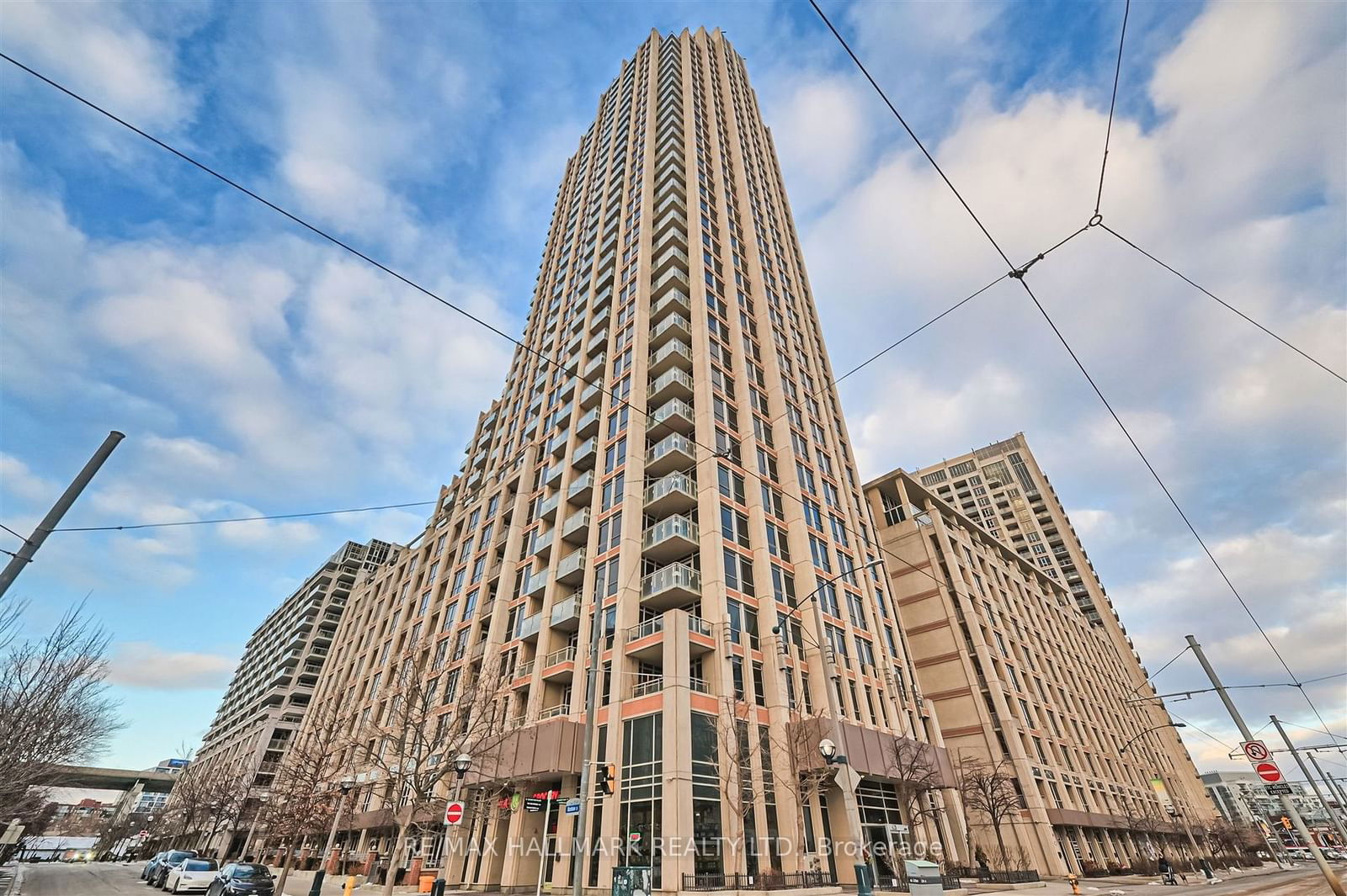 Condo for sale at 1303-628 Fleet Street, Toronto, Niagara, M5V 1A8 - MLS: C11956304