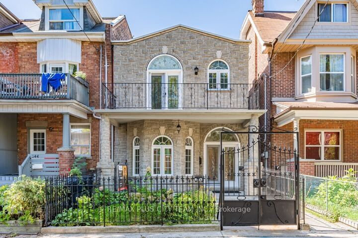 Detached House for lease at Main Fl-246 Major Street, Toronto, University, M5S 2L6 - MLS: C11956387