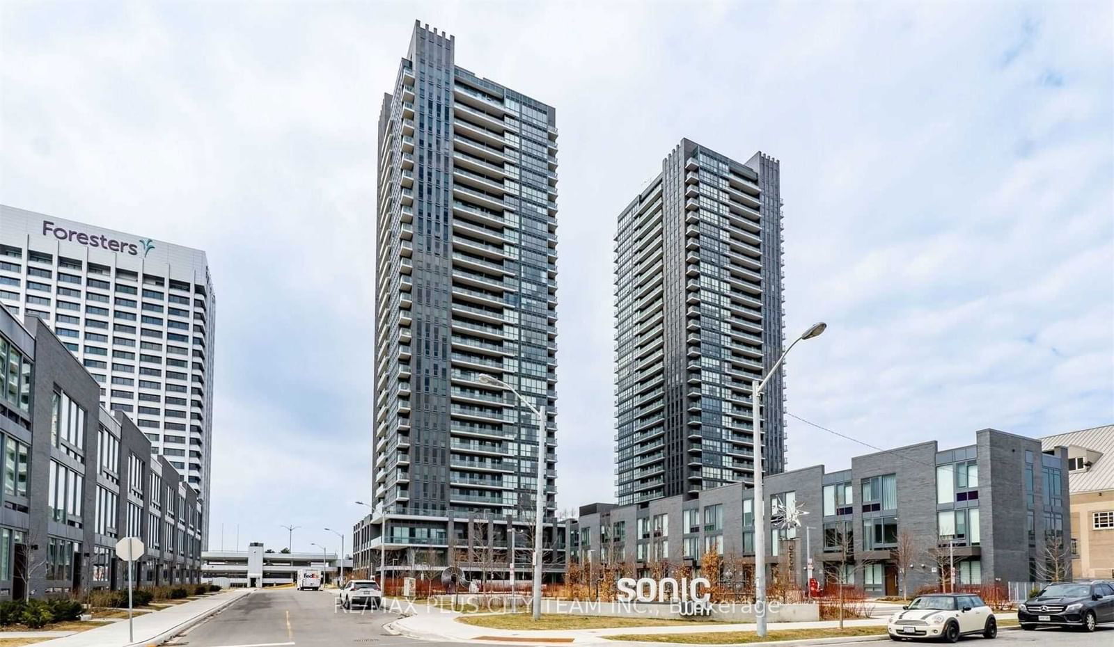 Condo for lease at 2405-2 Sonic Way, Toronto, Flemingdon Park, M3C 0P2 - MLS: C11956422