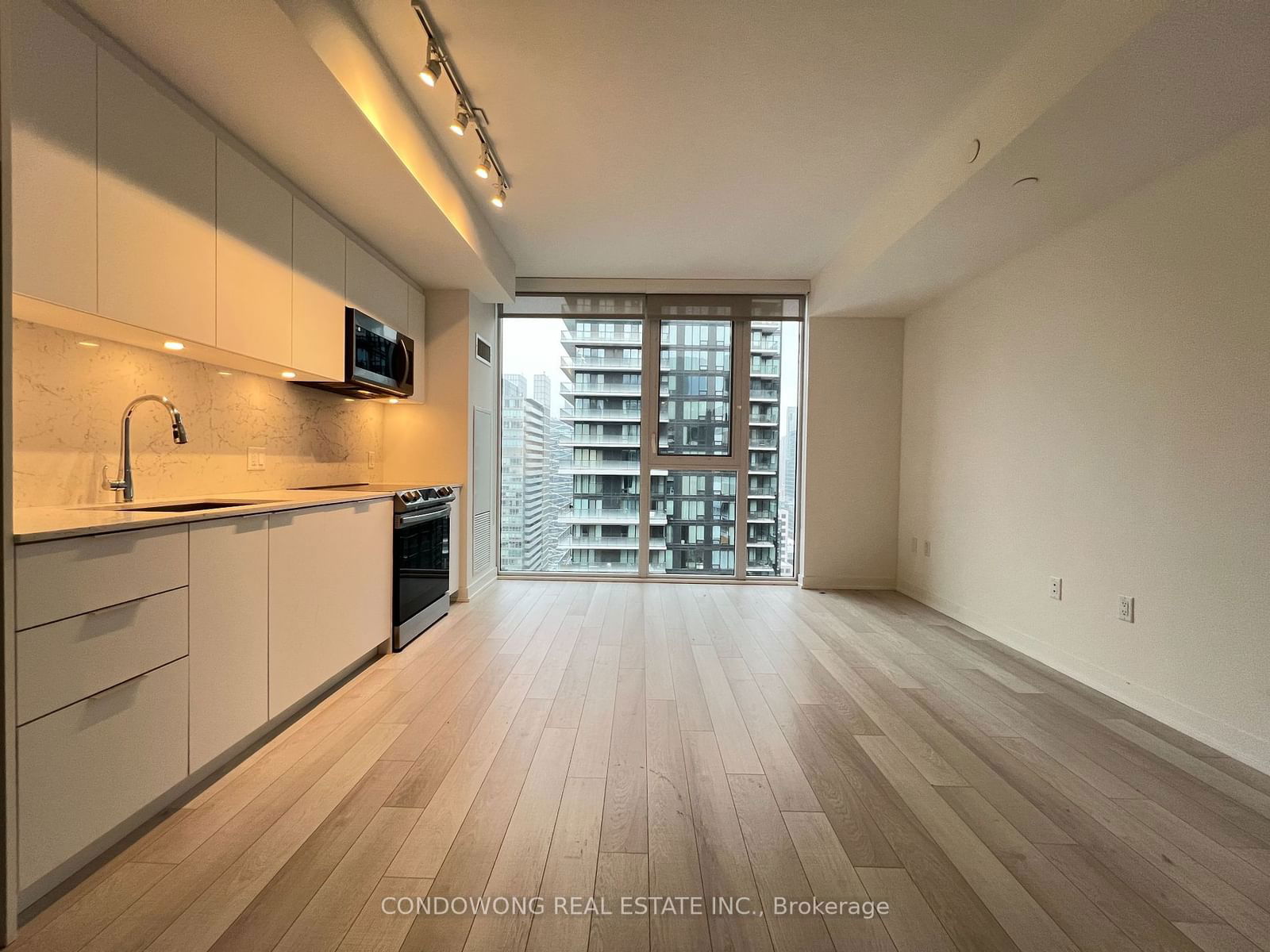 Condo leased at 3804-357 King Street, Toronto, Waterfront Communities C1, M5V 0S7 - MLS: C11956497