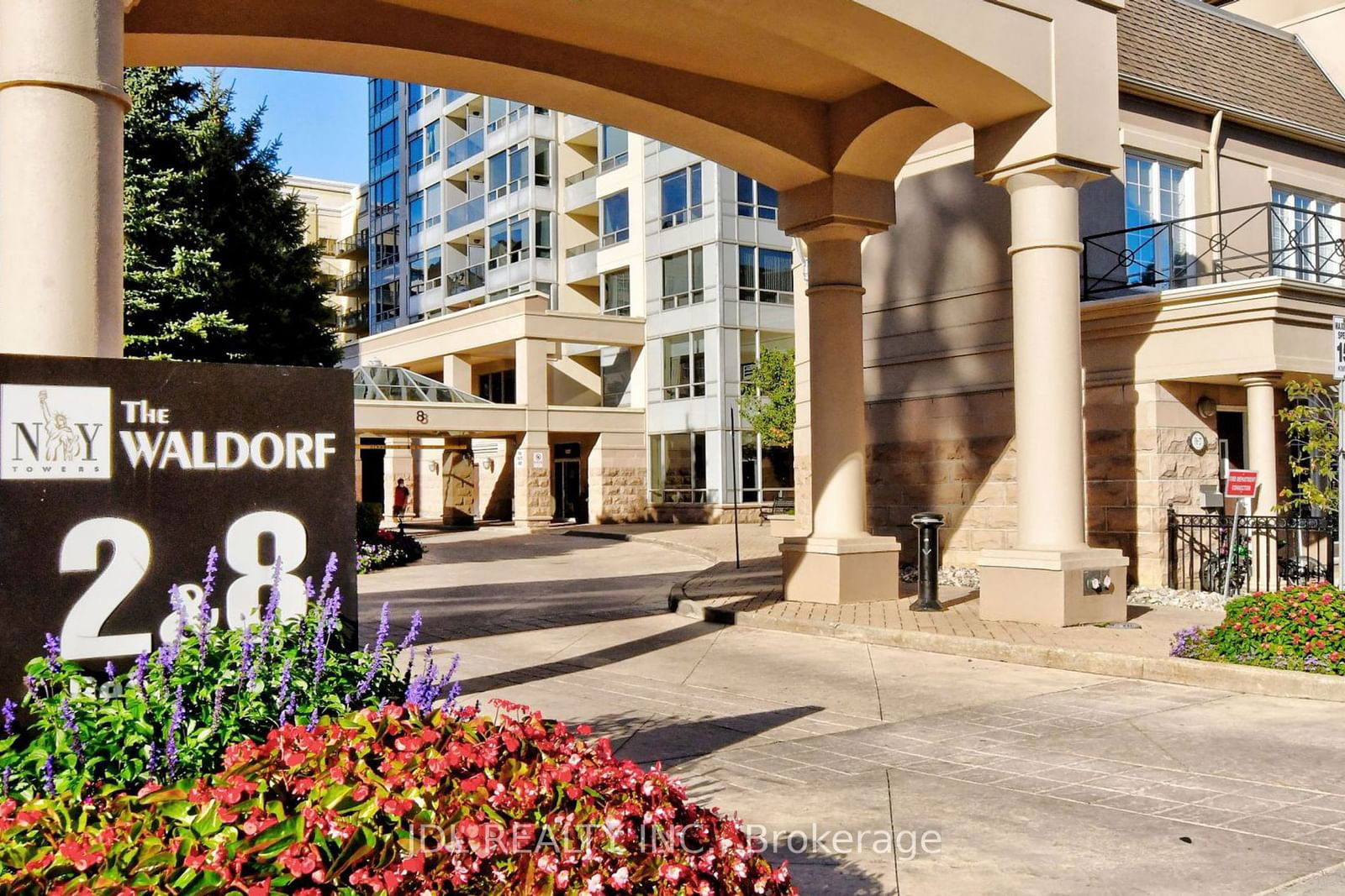 Condo leased at 814-8 Rean Drive, Toronto, Bayview Village, M2K 3B9 - MLS: C11956635