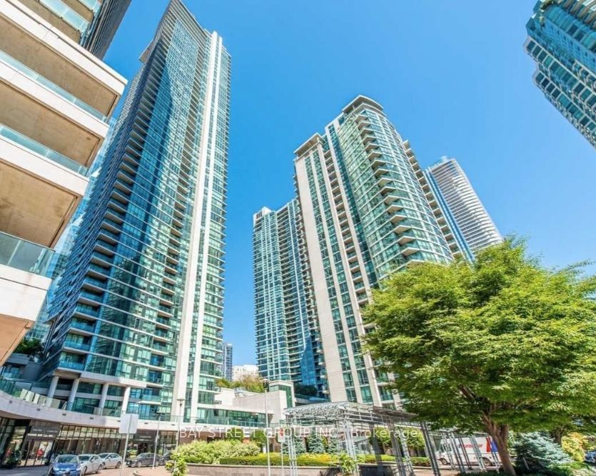 Condo for lease at 4008-16 Harbour Street, Toronto, Waterfront Communities C1, M5J 2Z7 - MLS: C11956651