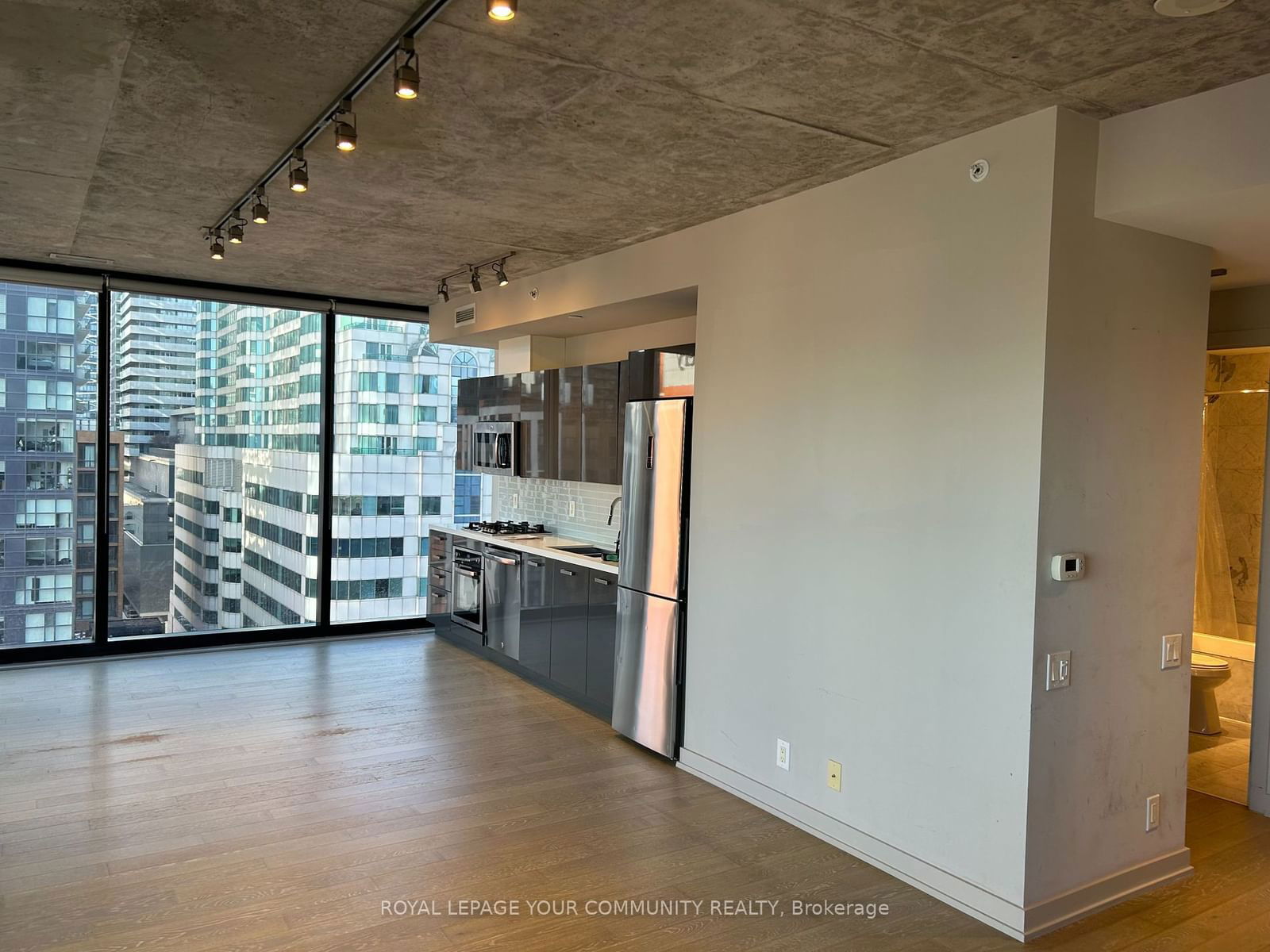 Condo for lease at 1106-11 Charlotte Street, Toronto, Waterfront Communities C1, M5V 0M6 - MLS: C11957138