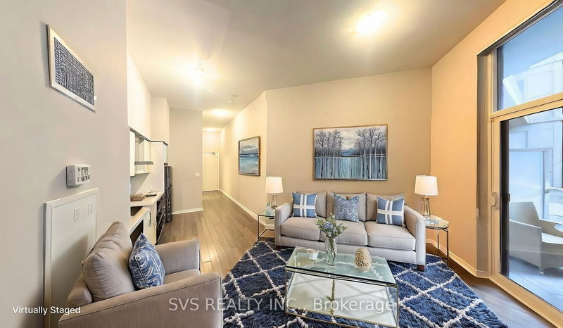 home for lease on 212-352 Front Street W
