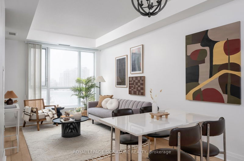 home for sale on 613-17 Kenaston Gdns
