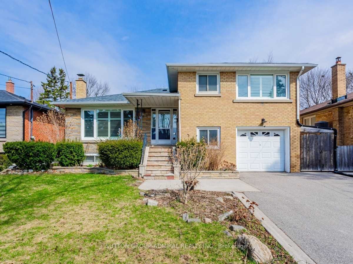 Detached House leased at 34 Pannahill Road, Toronto, Bathurst Manor, M3H 4N5 - MLS: C11957498