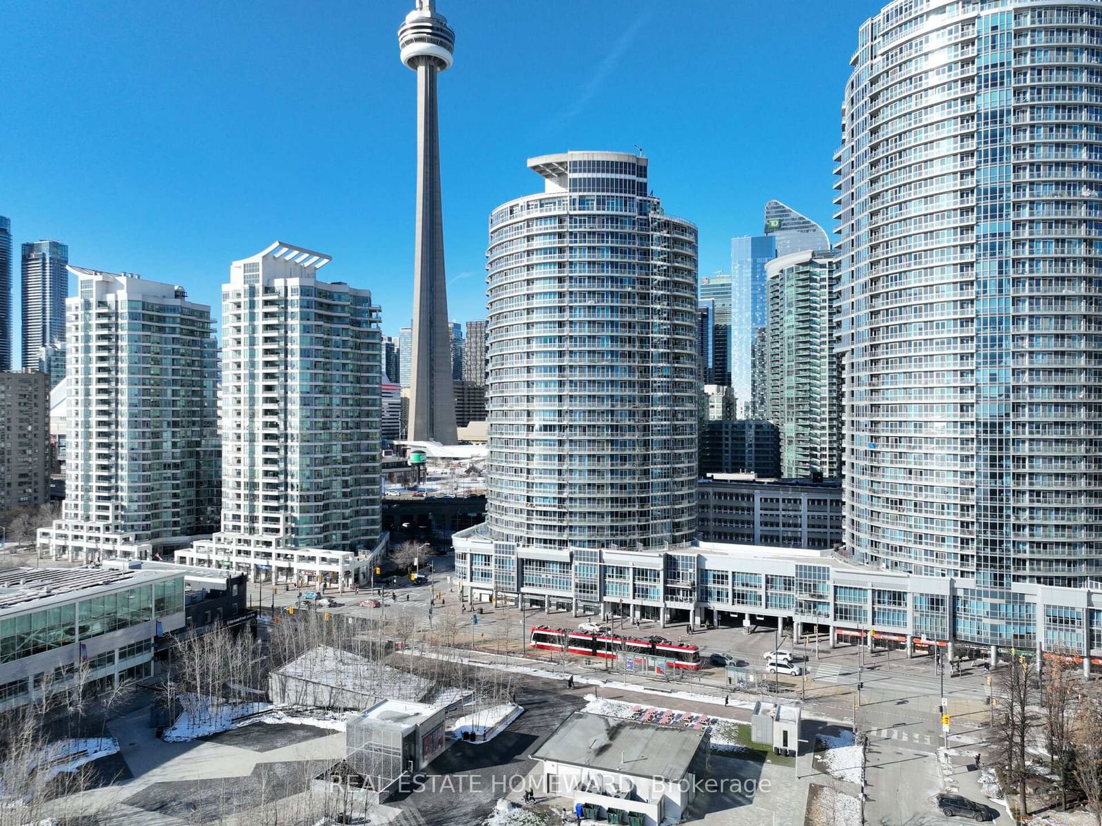 Condo sold at 406-218 Queens Quay, Toronto, Waterfront Communities C1, M5J 2Y6 - MLS: C11958010