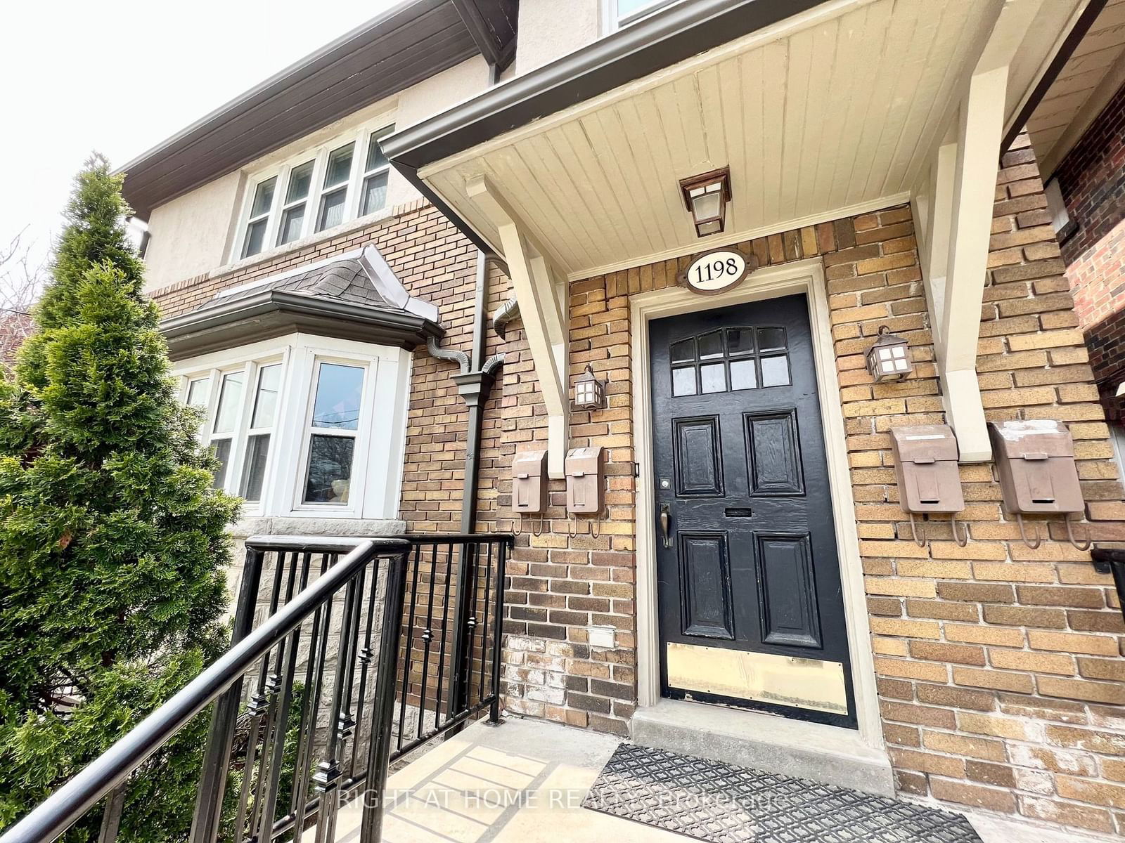 Detached House for sale at 1198 Avenue Road, Toronto, Lawrence Park South, M5N 2G1 - MLS: C11958016