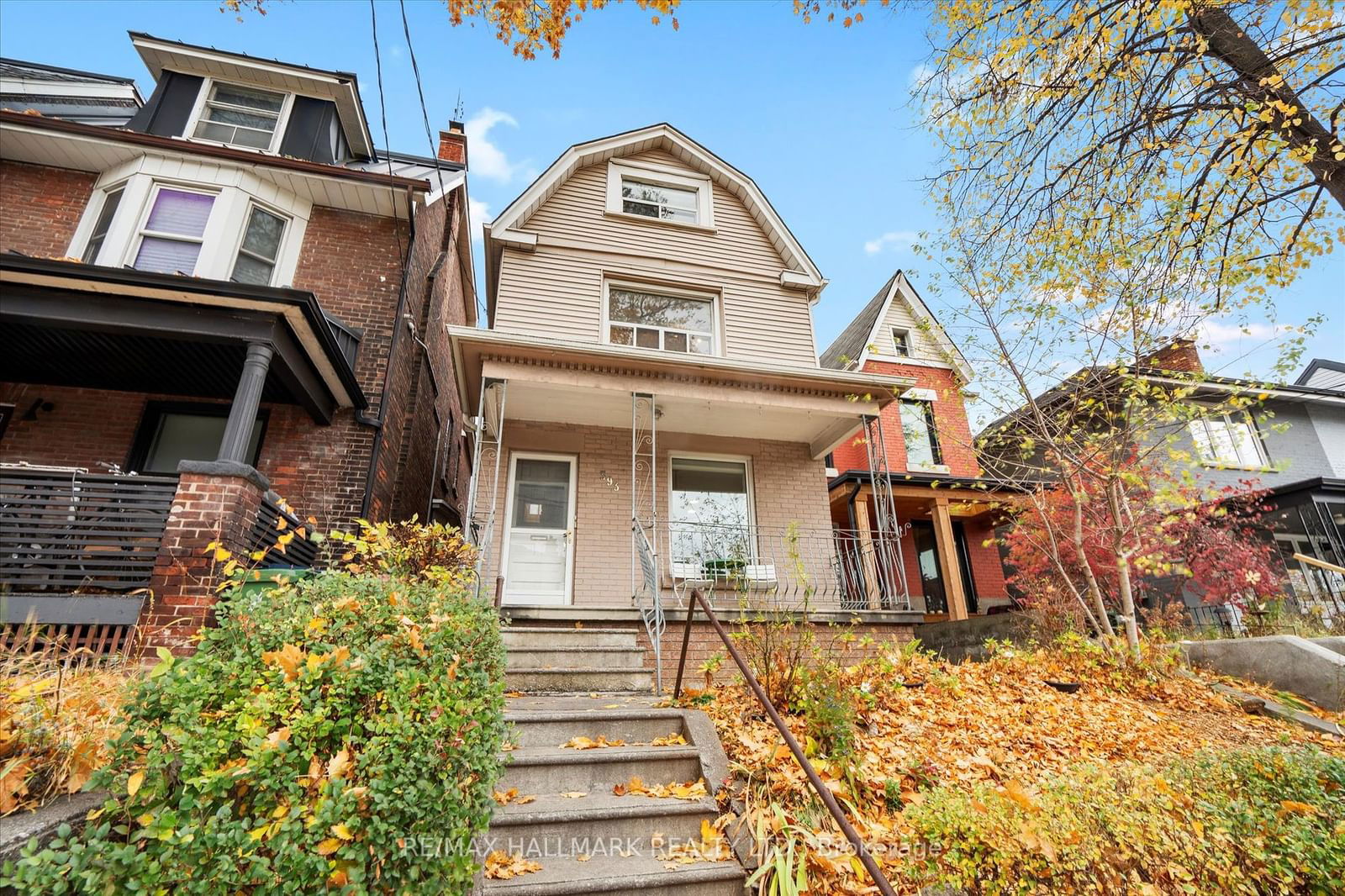 Detached House for sale at 393 Ossington Avenue, Toronto, Trinity-Bellwoods, M6J 3A6 - MLS: C11958084