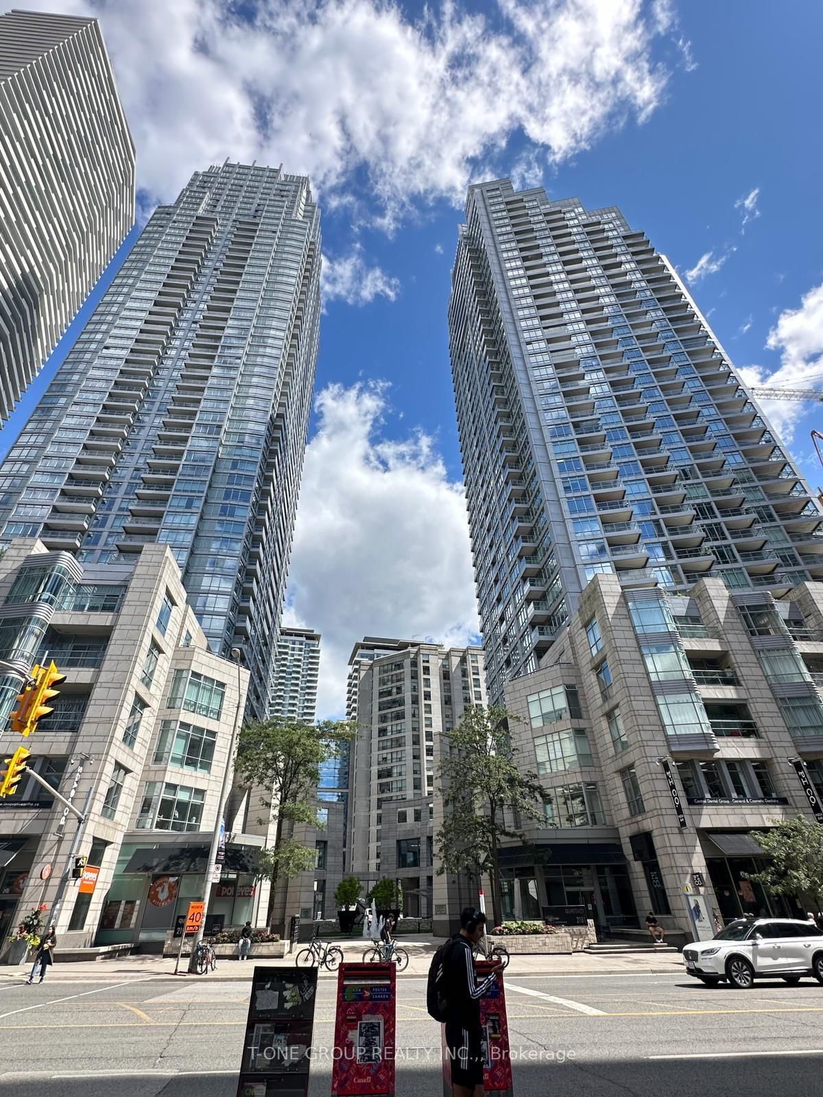 Condo for sale at 1503-2181 Yonge Street, Toronto, Mount Pleasant West, M4S 3H7 - MLS: C11958532