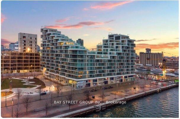 home for lease on 1022-118 Merchants' Wharf Avenue
