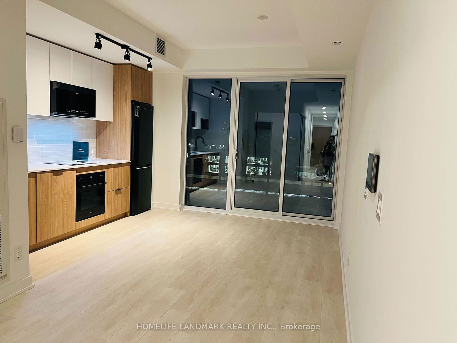 Condo for lease at 606-5 Defries Street, Toronto, Regent Park, M5A 3R4 - MLS: C11959123