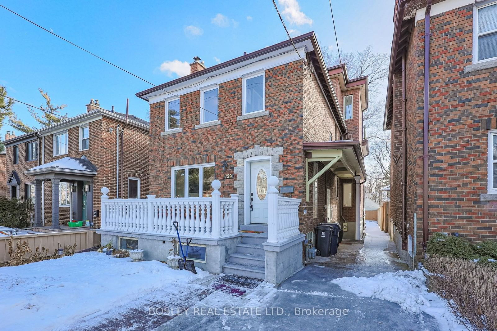 Detached House sold at 759 Eglinton Avenue, Toronto, Leaside, M4G 2K8 - MLS: C11959223