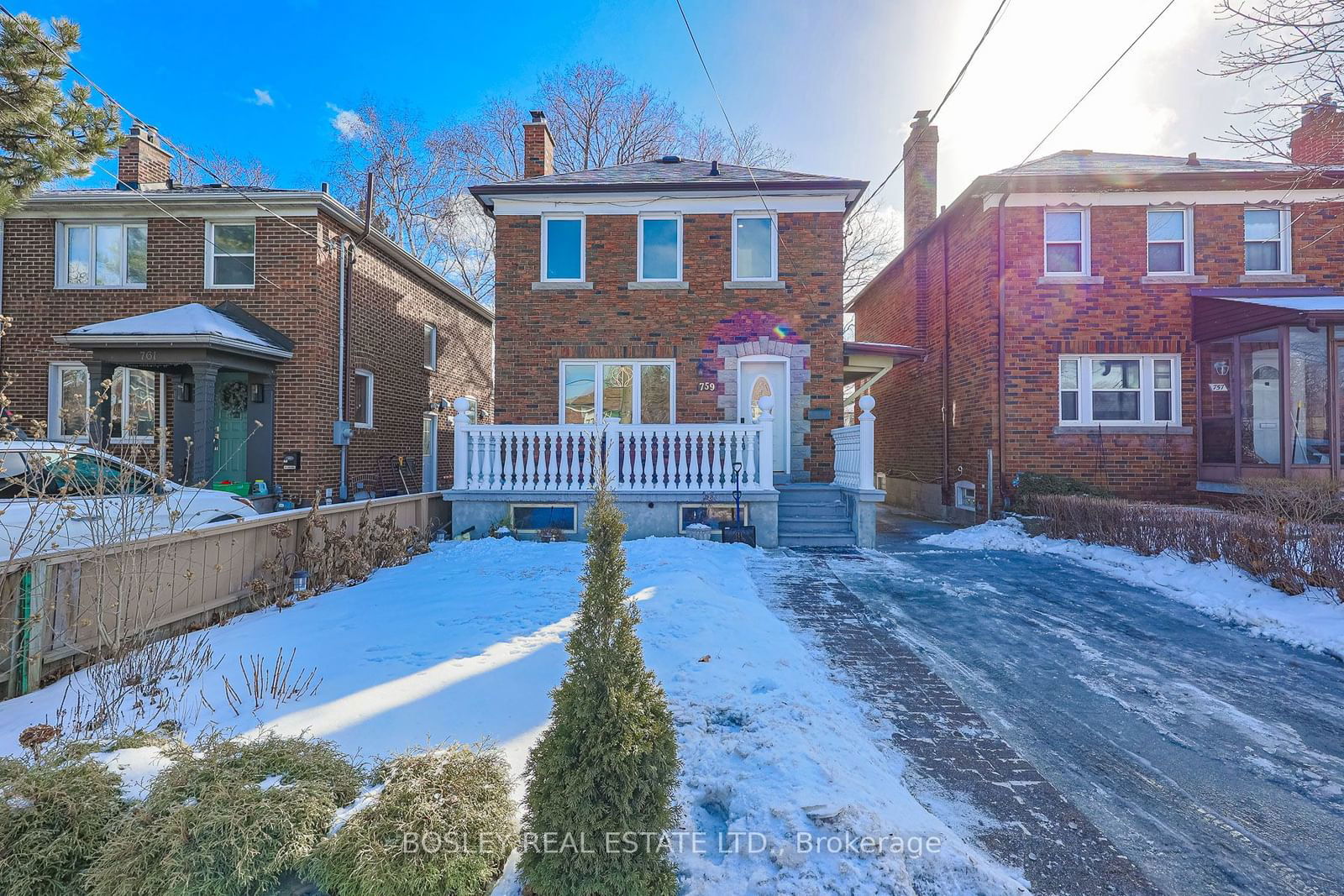 Detached House sold at 759 Eglinton Avenue, Toronto, Leaside, M4G 2K8 - MLS: C11959223