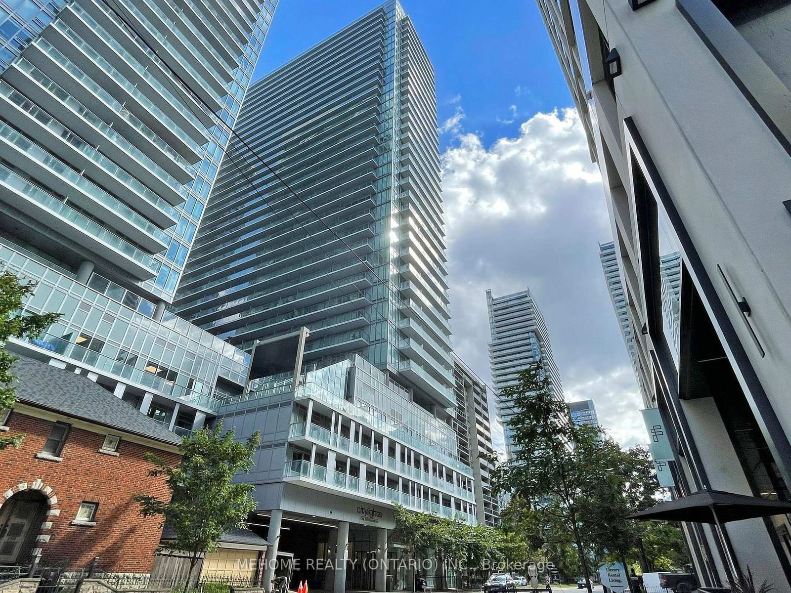 Condo for lease at 2402-195 Redpath Avenue, Toronto, Mount Pleasant West, M4P 0E4 - MLS: C11959270