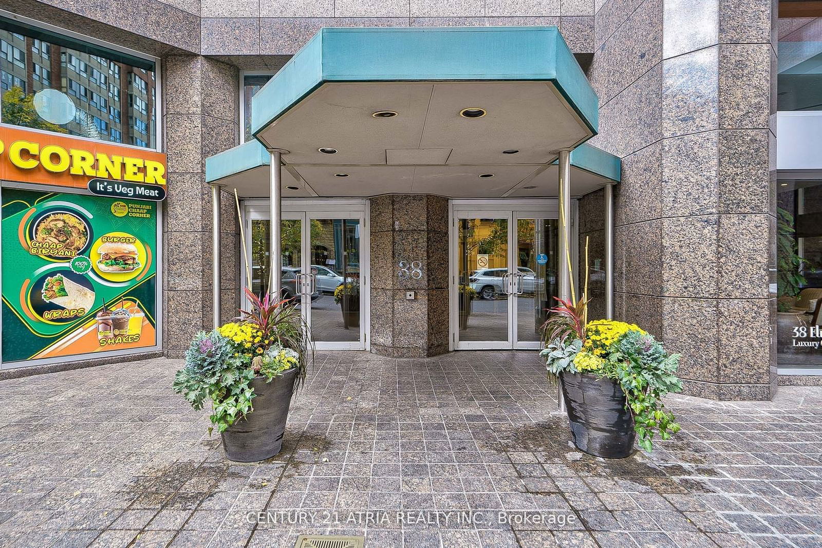 Condo for sale at 611-38 Elm Street, Toronto, Bay Street Corridor, M5G 2K5 - MLS: C11959346